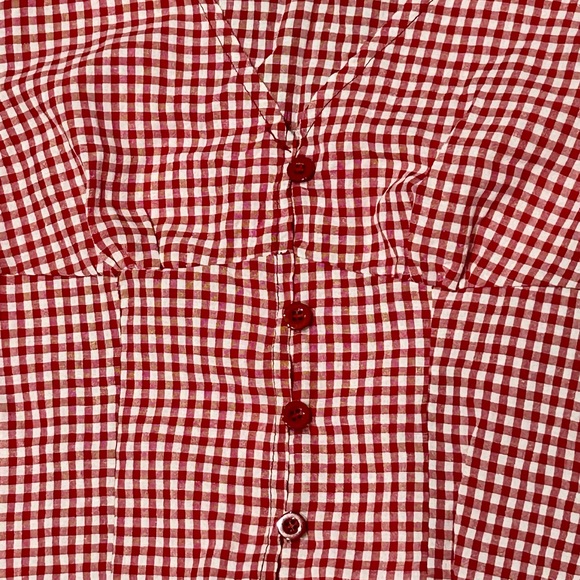 Red Gingham V-Neck Button-Up Top - Picture 4 of 10